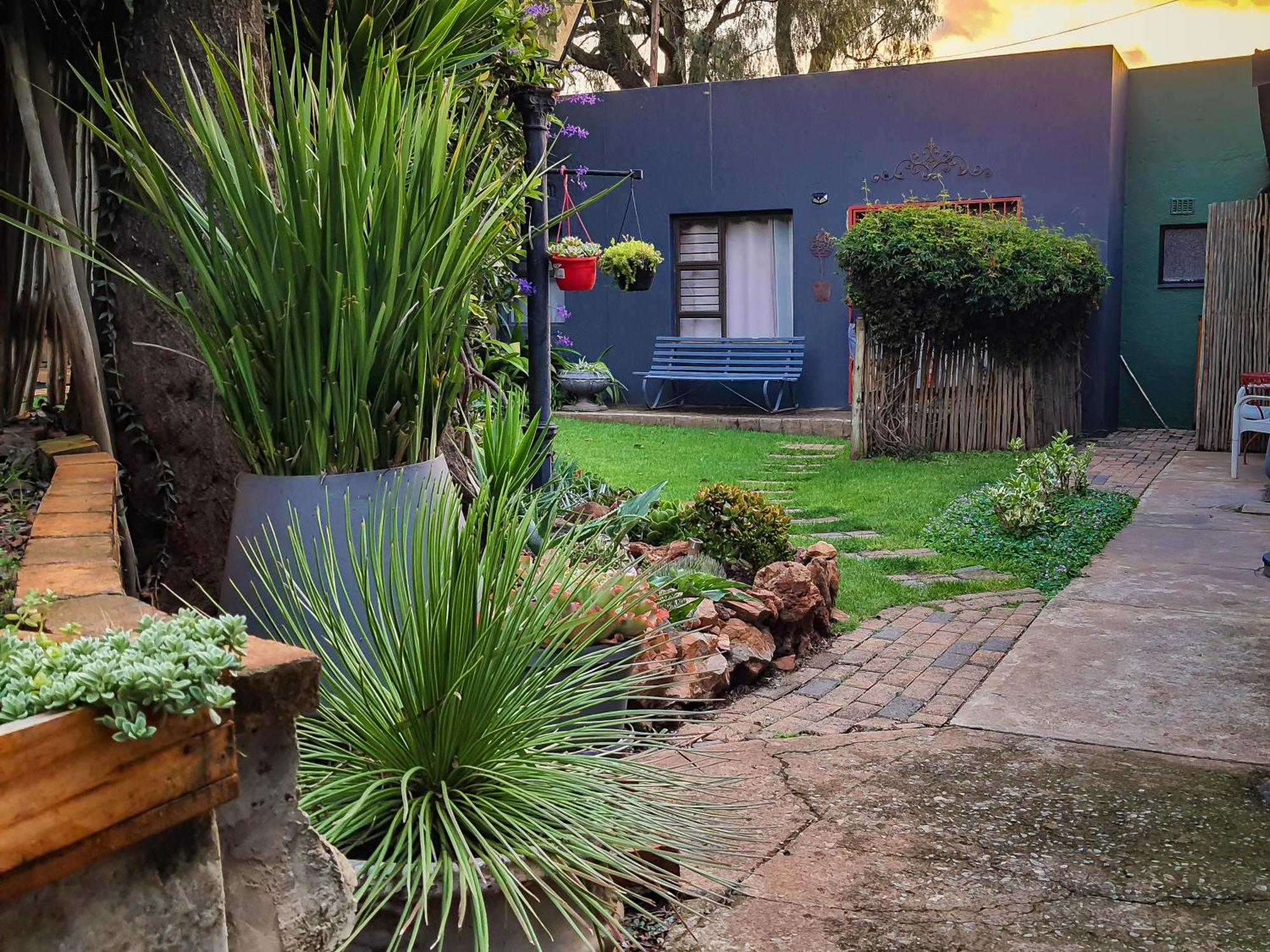 The Melville Quarters Johannesburg Exterior photo